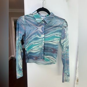 Worn once, The Now button down marble crop